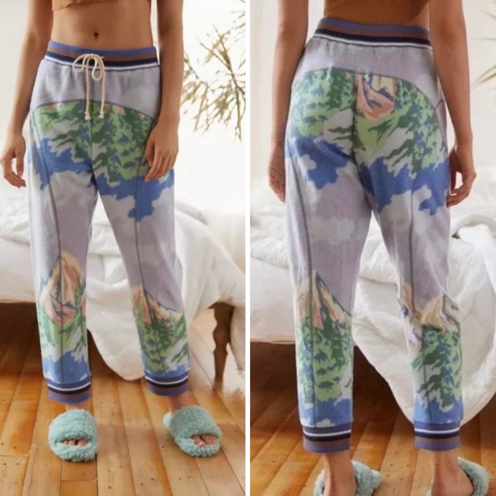Out from under outlander joggers